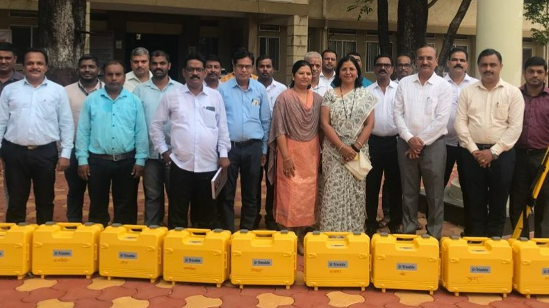 DISTRIBUTION & TRAINING